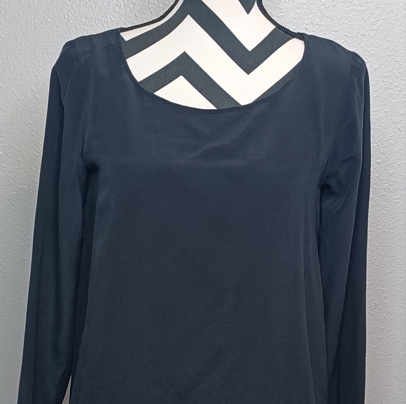 Club Monaco 100% Silk Cutout Back Office Blouse - Picture 3 of 11